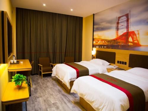 Hotel Photo 8