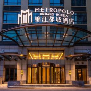 NearBy Hotel
