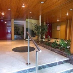 NearBy Hotel