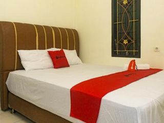 Hotel pic RedDoorz near Sentani Airport Jayapura