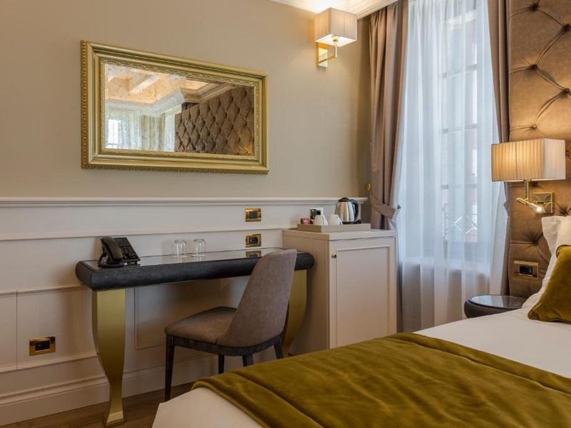Hotel Photo 9