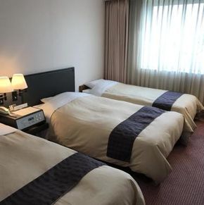 NearBy Hotel