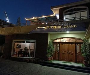 Hotel Gulberg Grand Lahore Pakistan