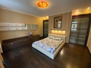 Home Apartment Near Hermitage