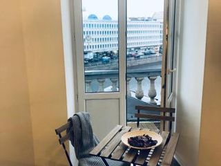 Квартира с балконом и видом на реку