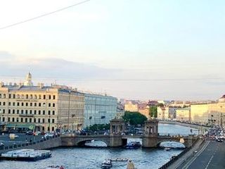 Квартира с балконом и видом на реку