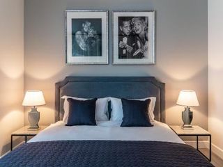 Monro Apartments