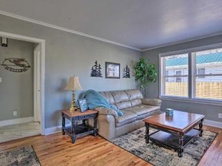 Фото отеля Rapid City Home with Hot Tub by Canyon Lake Park!