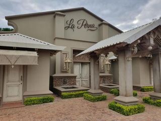 Фото отеля La-Perna Guesthouse and Venue