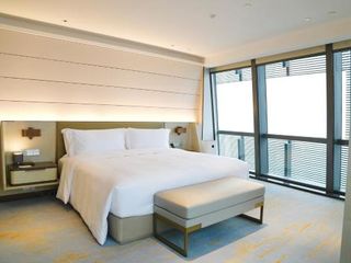 Фото отеля InterContinental Chongqing Raffles City, an IHG Hotel