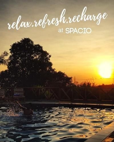 Spacio Caliraya Bed and Breakfast