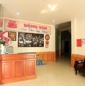 NearBy Hotel