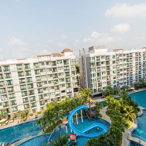 NearBy Hotel