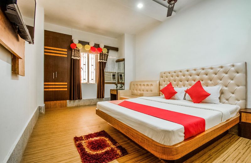 OYO 61190 Mayur Mahal
