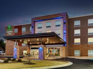 Фото отеля Holiday Inn Express & Suites - Dawsonville, an IHG Hotel