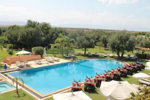 Villa des Senteurs – Enchanting estate with swimming pool and jacuzzi