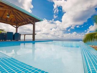 Фото отеля Vivaro Roatan North House