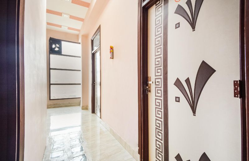 OYO 69738 Harsha Lodge