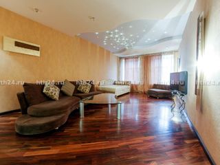 Апартаменты (100 m²) с 2 спальней(-ями) и 1 ванной(-ыми) комнатой(-ами) в районе Центральный район
