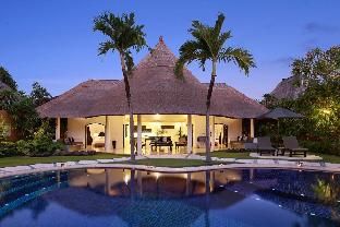 Luxury 3 BR Private Pool Villa #L121