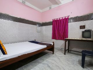Фото отеля SPOT ON 66448 Shubhankar Guest House