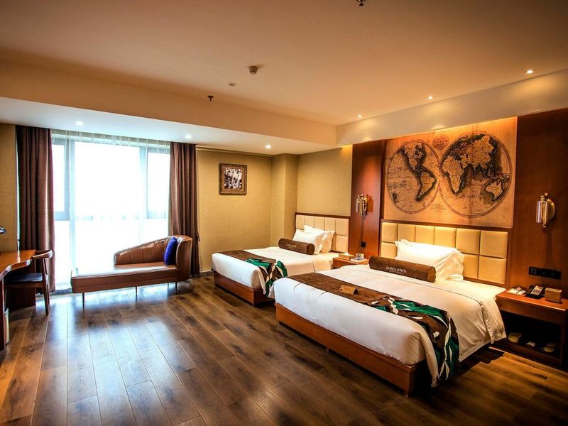 Hotel Photo 12