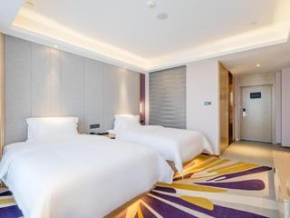 Фото отеля Lavande Hotel Luzhou Wanda Plaza Southwest Commercial City