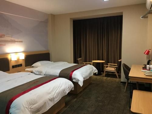 Hotel Photo 6