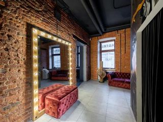 BARCH на Площади Восстания