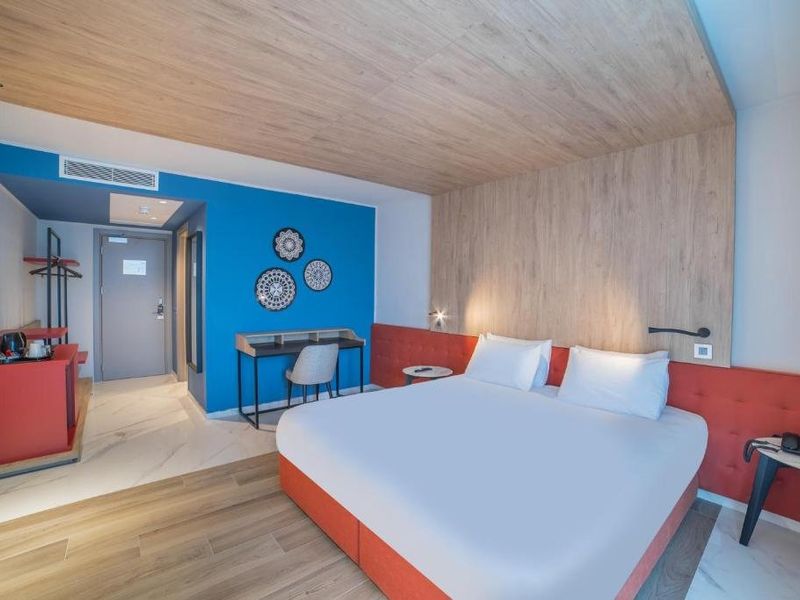 Hotel Photo 6