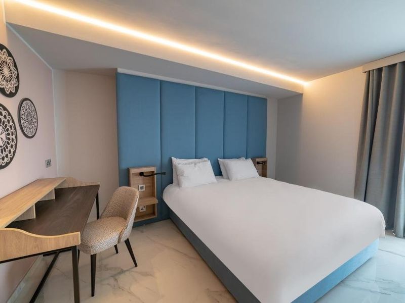 Hotel Photo 7