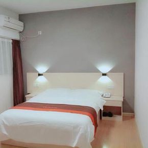 NearBy Hotel