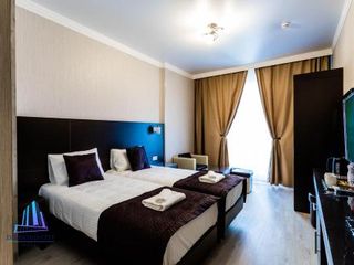 Отель Diamond City