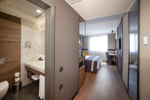 Hotel Photo 9
