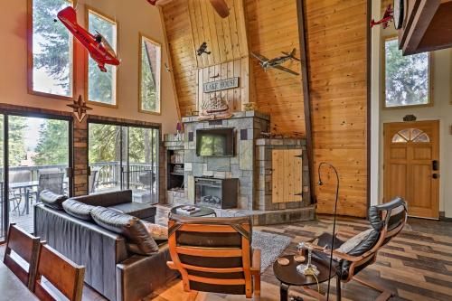 Photo of Mod Cabin with Hot Tub, Walk to Lake and Golfing!