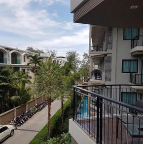NearBy Hotel