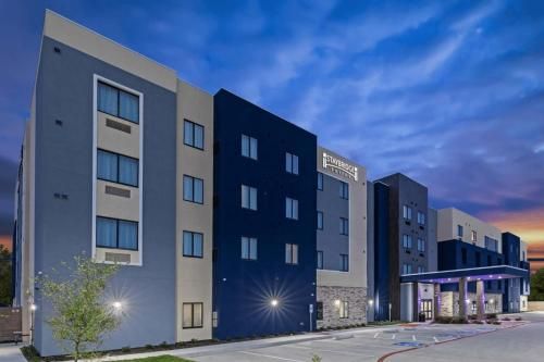 Photo of Staybridge Suites - Waco South - Woodway, an IHG Hotel