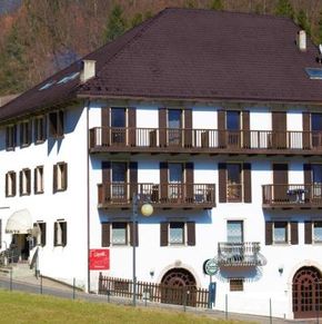 NearBy Hotel