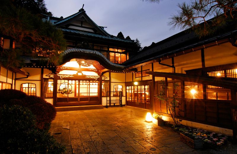 Hakone Kowakien Mikawaya Ryokan