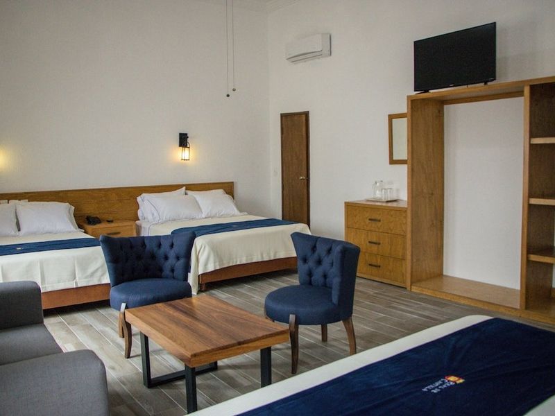 Hotel Photo 4