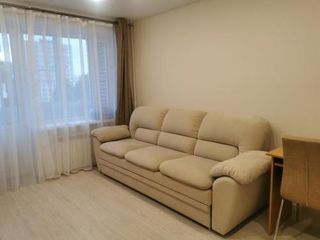 Apartment on Veteranov 146