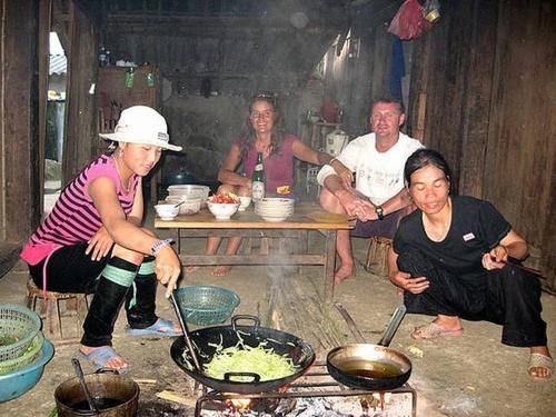 Sapa Homestay Trekking Tour For Backpackers