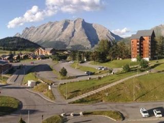 Фото отеля Studio à la montagne vue imprenable sur la vallee