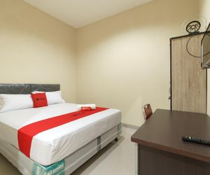 RedDoorz near CBD Ciledug Family Mall Tangerang Indonesia