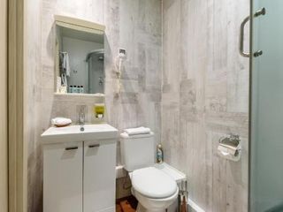 Ruann Decart Apartments