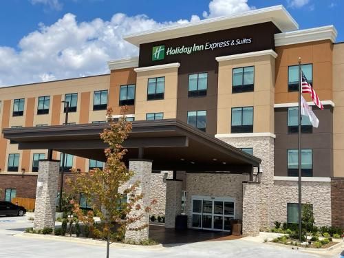 Photo of Holiday Inn Express & Suites - Ft. Smith - Airport, an IHG Hotel