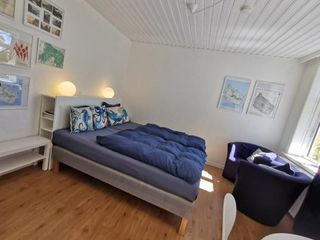 Фото отеля The Cherry Apartment - 'Den Gule Svane' Guest House near Rønne & Beach