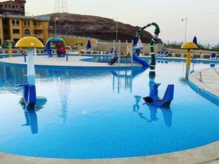 Фото отеля بورتو السخنه كاربيان استمتع بالالعاب المائية - عائلات فقط