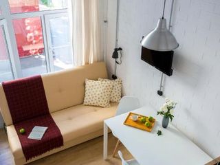 Guests Love on Ligovskiy 80