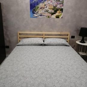 NearBy Hotel